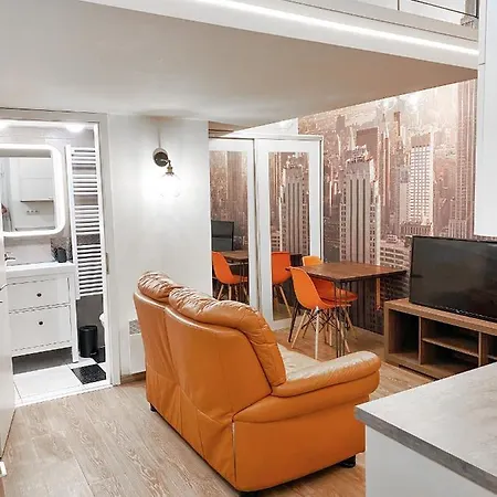 In The Middle Of Christmas Market Apartment